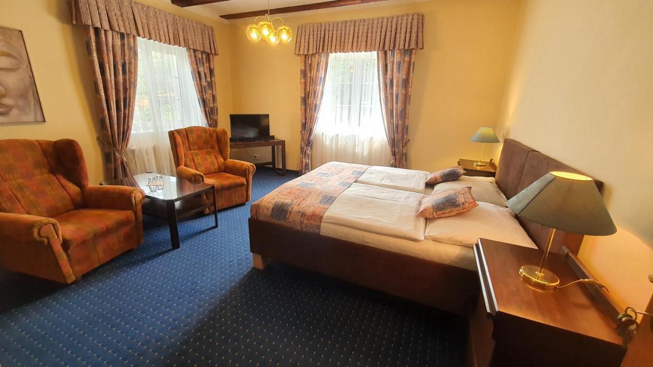 Eurohotel Карловы Вары Экстерьер фото