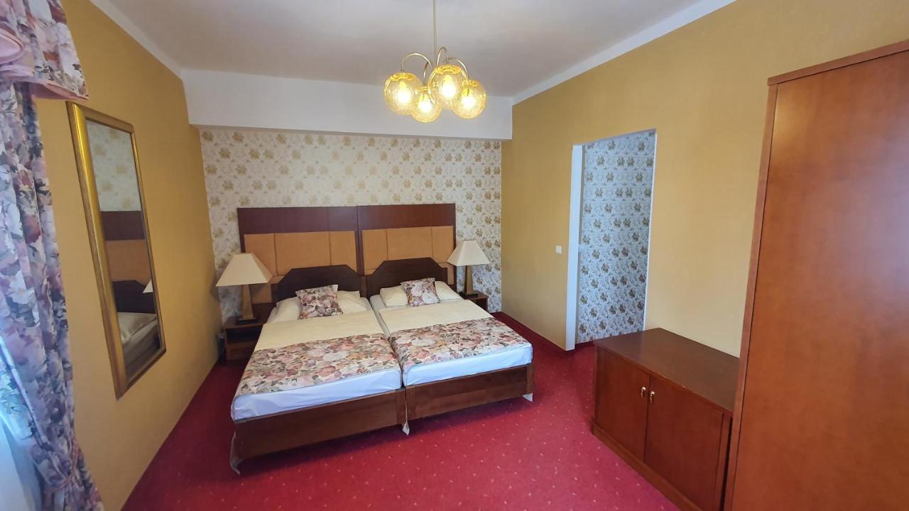 Eurohotel Карловы Вары Экстерьер фото