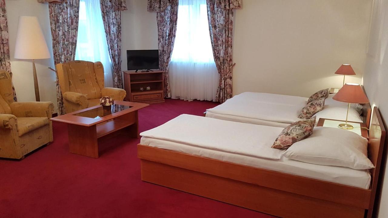 Eurohotel Карловы Вары Экстерьер фото