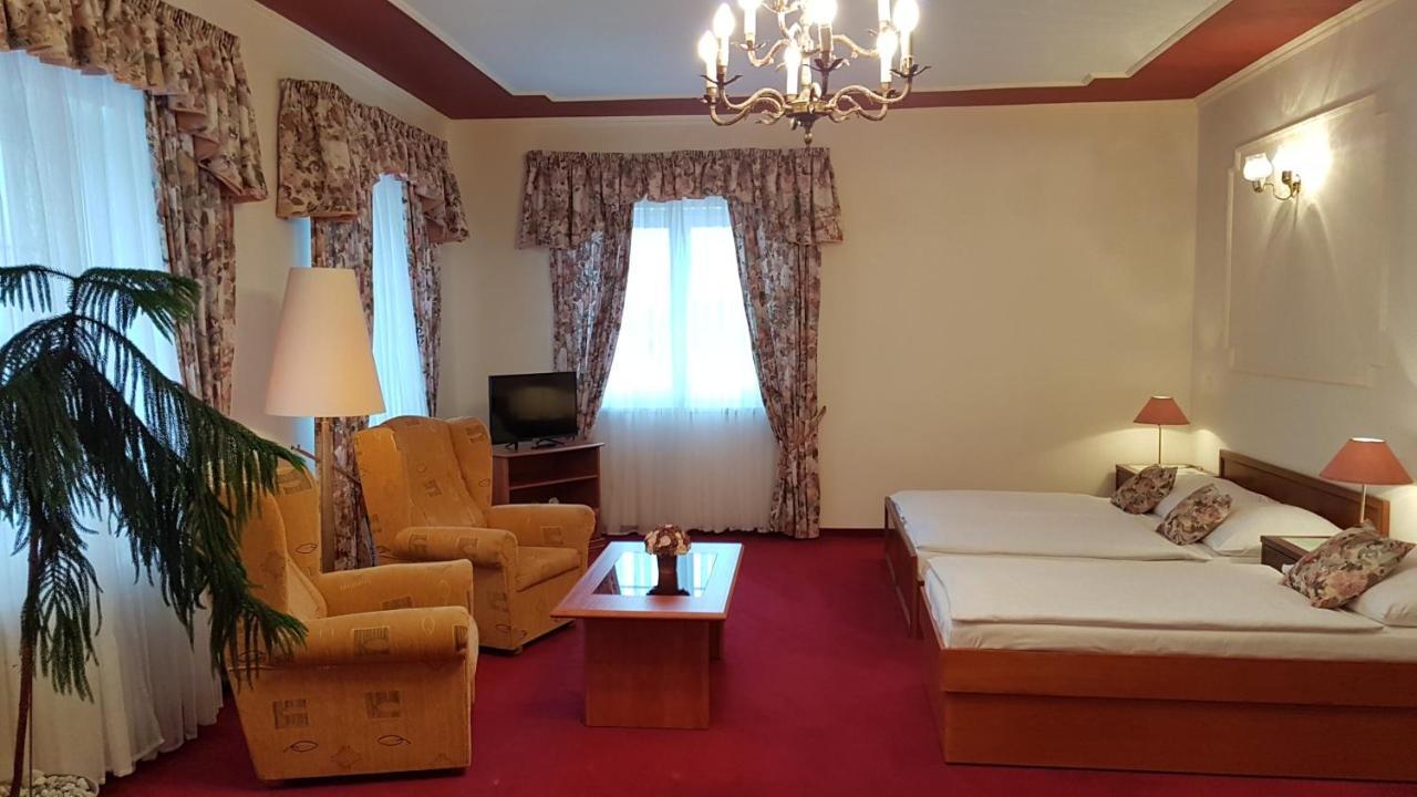 Eurohotel Карловы Вары Экстерьер фото