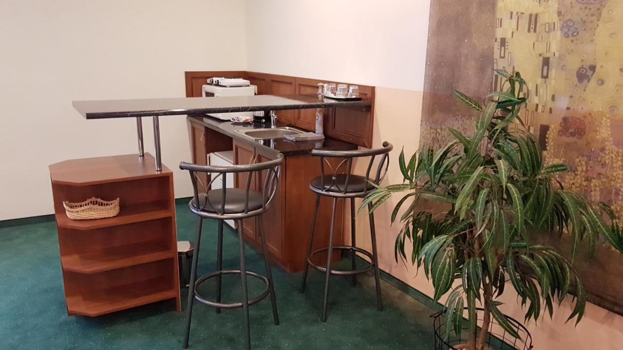 Eurohotel Карловы Вары Экстерьер фото