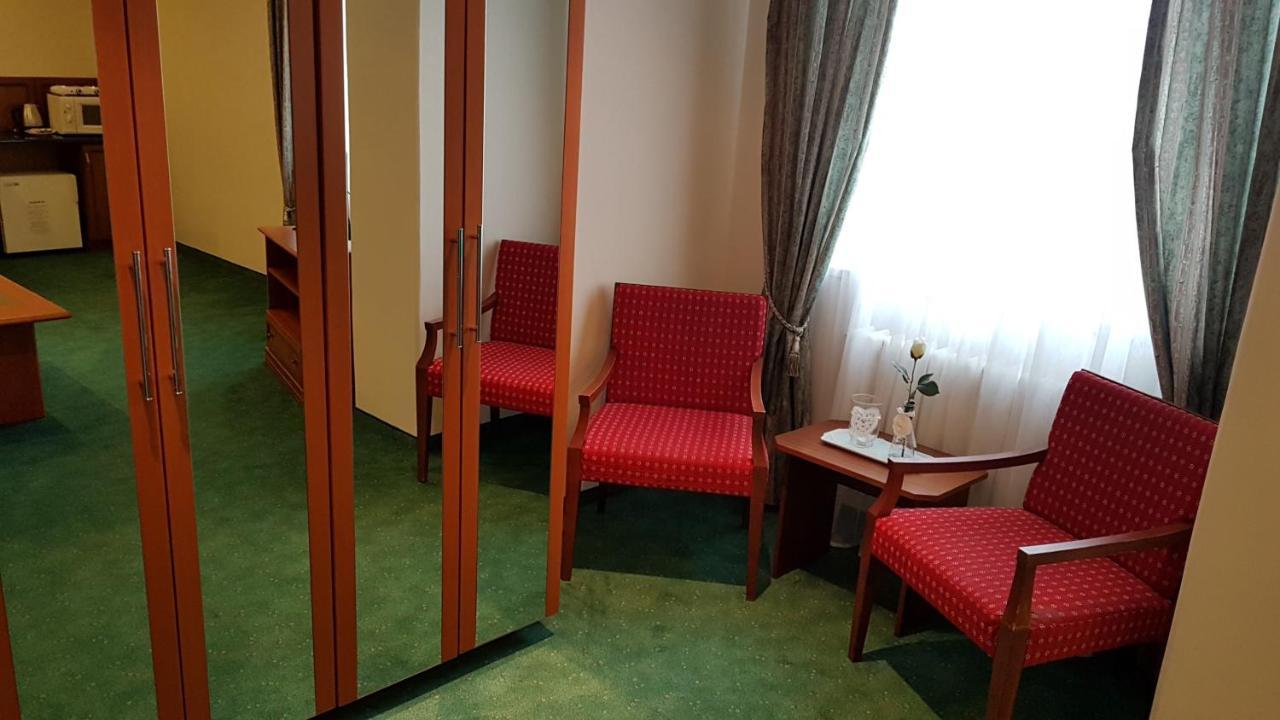 Eurohotel Карловы Вары Экстерьер фото