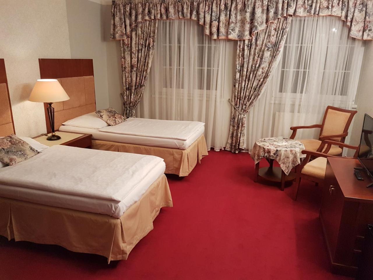 Eurohotel Карловы Вары Экстерьер фото